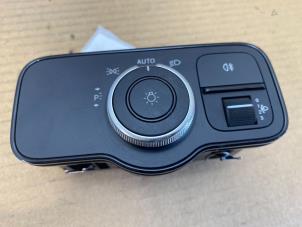 Begagnade Ljusbrytare Mercedes Sprinter 3,5t (907.6/910.6) 316 CDI 2.1 D RWD Pris € 90,75 Inklusive moms erbjuds av Autoparts Van De Velde