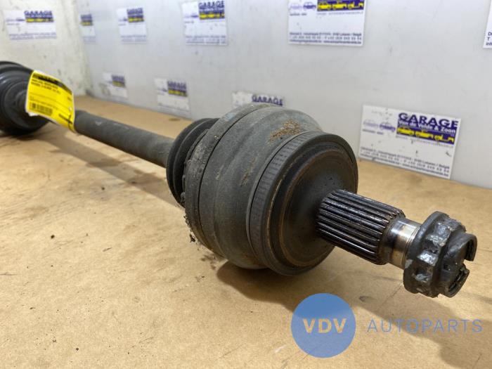 Drivaxel, höger bak från en Mercedes-Benz C (W204) 2.2 C-200 CDI 16V 2013