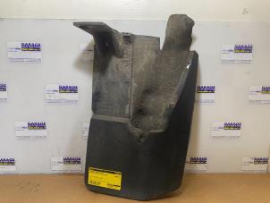 Begagnade Stänkskärm, höger bak Mercedes Sprinter 3t (906.71) 210 CDI 16V Pris € 18,15 Inklusive moms erbjuds av Autoparts Van De Velde