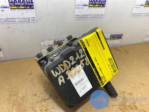 Begagnade ABS-pump Mercedes E (W212) E-220 CDI 16V BlueEff.,BlueTEC 4-Matic Pris € 108,90 Inklusive moms erbjuds av Autoparts Van De Velde