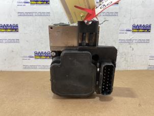 Gebruikte ABS Computer Mercedes E Combi (S210) 2.7 E-270 CDI 20V Prijs € 108,90 Inclusief btw aangeboden door Autoparts Van De Velde