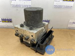 Begagnade ABS-dator Mercedes B (W245) 2.0 B-200 16V Turbo Pris € 60,50 Inklusive moms erbjuds av Autoparts Van De Velde