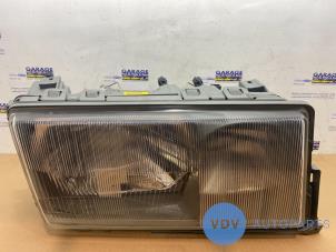 Gebruikte Koplamp rechts Mercedes 190 (W201) 2.0 E Prijs € 393,25 Inclusief btw aangeboden door Autoparts Van De Velde