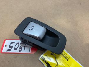 Używane Mechanizm hamulca recznego Mercedes C (W205) C-220 2.2 CDI BlueTEC, C-220 d 16V Cena € 12,10 Z VAT oferowane przez Autoparts Van De Velde