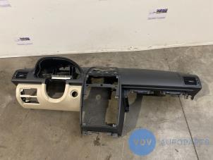Begagnade Instrumentbräda Mercedes A (W169) 2.0 A-180 CDI 16V 5-Drs. Pris € 151,25 Inklusive moms erbjuds av Autoparts Van De Velde