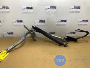 Begagnade Gasfjäder, vänster bak Mercedes R (W251) 3.0 300 CDI 24V BlueEFFICIENCY Pris € 36,30 Inklusive moms erbjuds av Autoparts Van De Velde