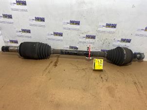 Gebruikte Aandrijfas rechts-achter Mercedes ML I (163) 270 2.7 CDI 20V Prijs € 90,75 Inclusief btw aangeboden door Autoparts Van De Velde