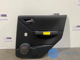 Begagnade List, bakdörr, 4-dörrars, höger Mercedes A (W169) 1.5 A-150 5-Drs. Pris € 60,50 Inklusive moms erbjuds av Autoparts Van De Velde