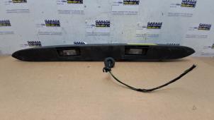 Begagnade Nummerskyltbelysning Mercedes Sprinter 3,5t (907.6/910.6) 311 CDI 2.1 D RWD Pris € 18,15 Inklusive moms erbjuds av Autoparts Van De Velde