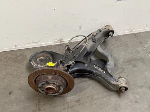 Gebruikte Fusee rechts-achter Mercedes Vito (447.6) 1.6 111 CDI 16V Prijs € 211,75 Inclusief btw aangeboden door Autoparts Van De Velde