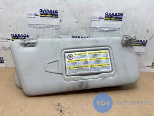 Gebruikte Zonneklep set Mercedes B (W245) 2.0 B-200 16V Prijs € 24,20 Inclusief btw aangeboden door Autoparts Van De Velde