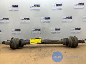 Gebruikte Steekas links-achter Mercedes CLK (R209) 1.8 200 K 16V Prijs € 60,50 Inclusief btw aangeboden door Autoparts Van De Velde