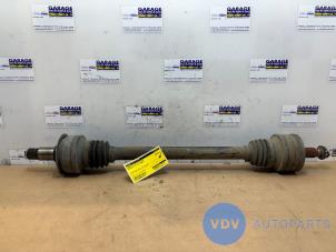 Gebruikte Aandrijfas rechts-achter Mercedes CLK (R209) 1.8 200 K 16V Prijs € 60,50 Inclusief btw aangeboden door Autoparts Van De Velde