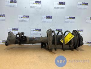 Gebruikte Schokdemper links-voor Mercedes E (C207) E-350 CDI V6 24V Prijs € 60,50 Inclusief btw aangeboden door Autoparts Van De Velde