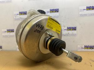 Używane Wspomaganie hamulców Mercedes C Estate (S205) C-200 BlueTEC, C-200 d 1.6 16V Cena € 90,75 Z VAT oferowane przez Autoparts Van De Velde