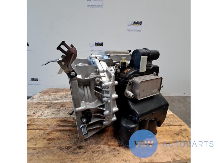 Växellåda från en Mercedes-Benz A (177.0) 1.3 A-250 e Turbo 16V 2023