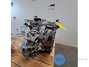 Gebruikte Automaatbak Mercedes A (177.0) 1.3 A-250 e Turbo 16V Prijs € 3.630,00 Inclusief btw aangeboden door Autoparts Van De Velde