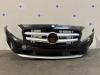 Voorbumper van een Mercedes GLA (156.9), 2013 / 2019 1.6 200 16V, SUV, Benzine, 1.595cc, 110kW (150pk), FWD, M270910, 2018-07 / 2019-12, 156.943 2014