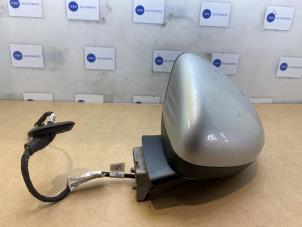 Używane Lusterko zewnetrzne lewe Mercedes A (177.0) 1.3 A-160 Turbo 16V Cena € 272,25 Z VAT oferowane przez Autoparts Van De Velde