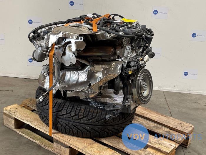 Motor van een Mercedes-Benz S Lang (V223) 3.0 S-580e 24V 4-Matic 2022