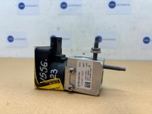 Używane Zawór rozprezny klimatyzacji Mercedes S Lang (V223) 3.0 S-580e 24V 4-Matic Cena € 90,75 Z VAT oferowane przez Autoparts Van De Velde