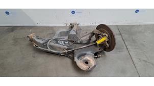 Gebruikte Fusee rechts-achter Mercedes Vito (447.6) 1.6 111 CDI 16V Prijs € 211,75 Inclusief btw aangeboden door Autoparts Van De Velde