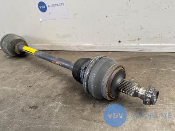 Drivaxel, höger bak från en Mercedes-Benz C Estate (S204) 2.2 C-200 CDI 16V BlueEFFICIENCY 2011