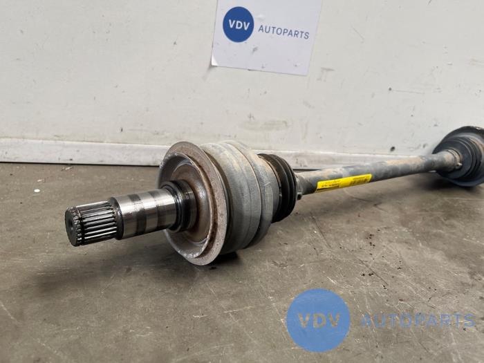 Drivaxel, höger bak från en Mercedes-Benz C Estate (S204) 2.2 C-200 CDI 16V BlueEFFICIENCY 2011