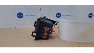 Używane Silnik blokady wlewu paliwa Mercedes SLK (R172) 2.0 300 16V Cena € 18,15 Z VAT oferowane przez Autoparts Van De Velde