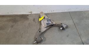 Begagnade Främre gaffelben, höger Mercedes Sprinter 3,5t (907.6/910.6) 311 CDI 2.0 D RWD Pris € 60,50 Inklusive moms erbjuds av Autoparts Van De Velde