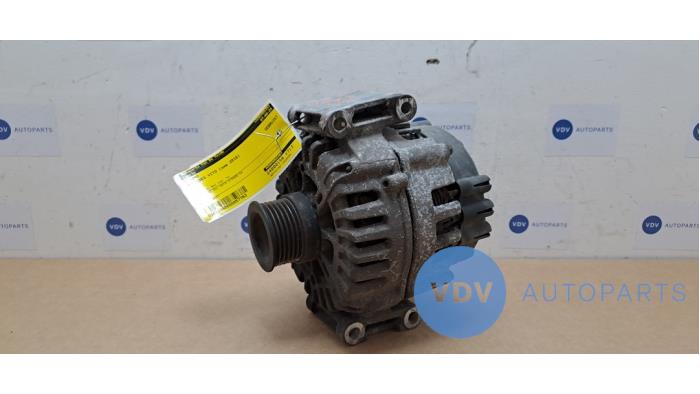 Dynamo från en Mercedes-Benz Vito (447.6) 2.2 114 CDI 16V 2018