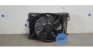 Begagnade Motor kylfläkt Mercedes E (W212) E-200 CDI 16V BlueEfficiency,BlueTEC Pris € 108,90 Inklusive moms erbjuds av Autoparts Van De Velde