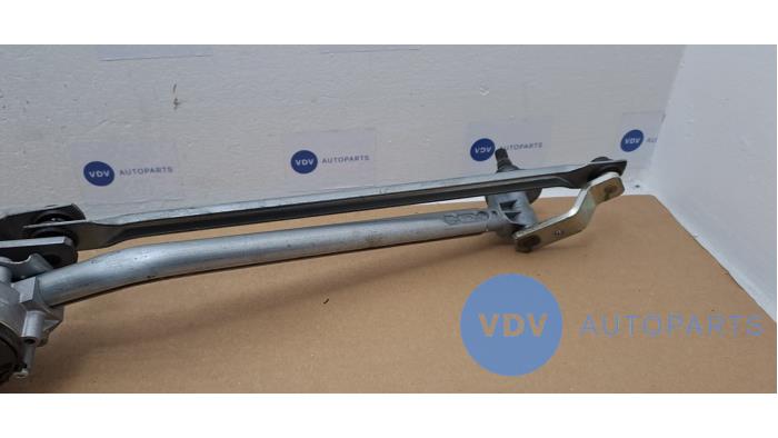 Torkarmotor + mekanism från en Mercedes-Benz Sprinter 4t (907.6/910.6) 414 CDI 2.1 D 4x4 2019