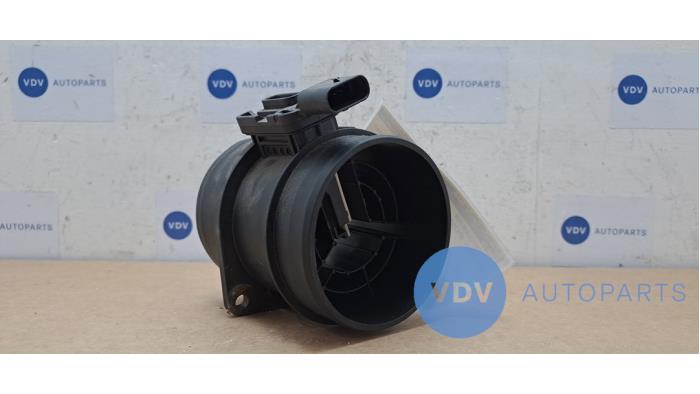 Luftmassemätare från en Mercedes-Benz Sprinter 4t (907.6/910.6) 414 CDI 2.1 D 4x4 2019