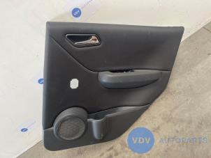 Begagnade List, bakdörr, 4-dörrars, höger Mercedes A (W169) 1.5 A-150 5-Drs. Pris € 48,40 Inklusive moms erbjuds av Autoparts Van De Velde