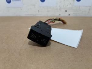 Begagnade Brytare Mercedes Sprinter 3,5t (906.73) 309 CDI 16V Pris € 18,15 Inklusive moms erbjuds av Autoparts Van De Velde