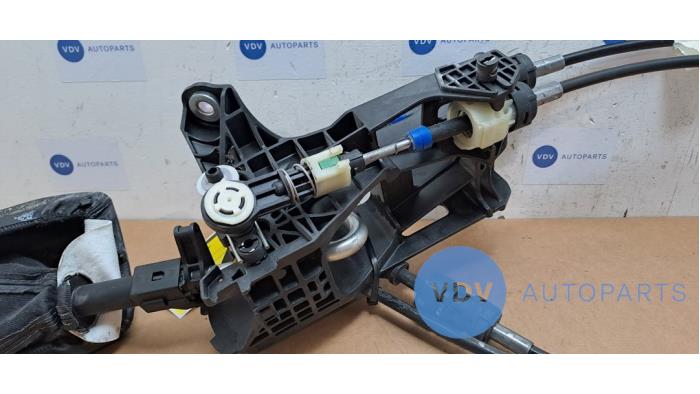 Växelspak från en Mercedes-Benz Sprinter 4t (907.6/910.6) 414 CDI 2.1 D 4x4 2019