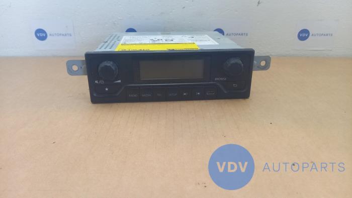 Radio från en Mercedes-Benz Sprinter 4t (907.6/910.6) 414 CDI 2.1 D 4x4 2019