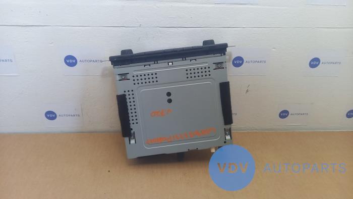 Radio från en Mercedes-Benz Sprinter 4t (907.6/910.6) 414 CDI 2.1 D 4x4 2019