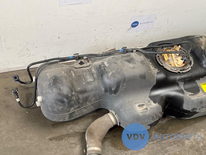 Tank från en Mercedes-Benz Sprinter 4t (907.6/910.6) 414 CDI 2.1 D 4x4 2019
