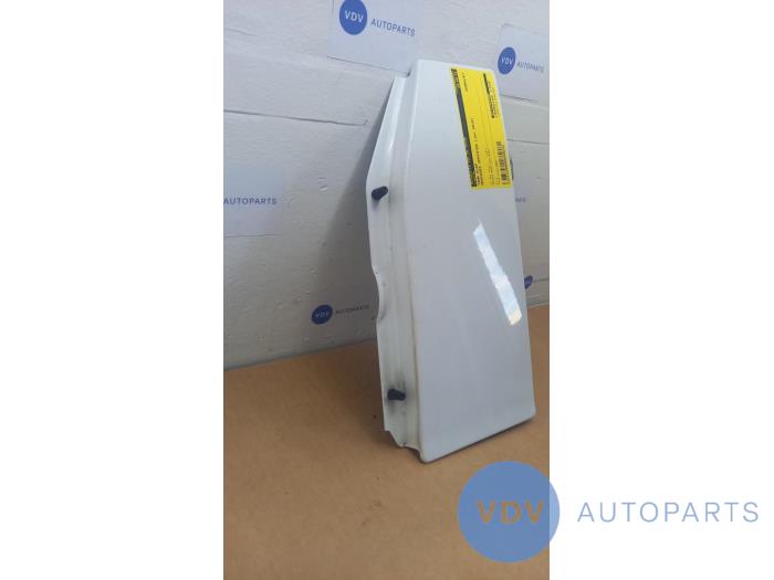 Tanklucka från en Mercedes-Benz Sprinter 4t (907.6/910.6) 414 CDI 2.1 D 4x4 2019