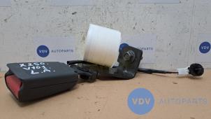 Gebruikte Veiligheidsgordel Insteek rechts-achter Mercedes X (470) 250d 16V 4-Matic Prijs € 36,30 Inclusief btw aangeboden door Autoparts Van De Velde