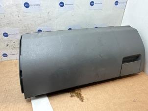 Begagnade Handskfack Mercedes Sprinter 3,5t (906.13/906.23) 310 CDI 16V Pris € 60,50 Inklusive moms erbjuds av Autoparts Van De Velde