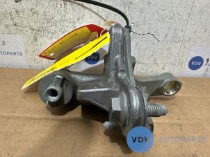 Begagnade Gångjärn, framdörr, höger Mercedes B (W245) 2.0 B-200 CDI 16V Pris € 36,30 Inklusive moms erbjuds av Autoparts Van De Velde