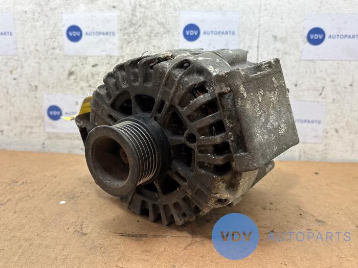 Alternator van een Mercedes-Benz Vito (447.6) 2.2 114 CDI 16V 2015