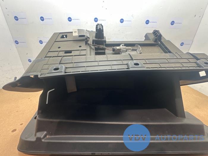 Dashboardkastje van een Mercedes-Benz Vito (447.6) 2.2 114 CDI 16V 2015