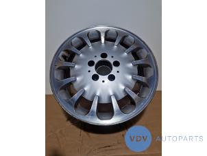 Gebruikte Velg Mercedes E (W211) 2.2 E-220 CDI 16V Prijs € 48,40 Inclusief btw aangeboden door Autoparts Van De Velde