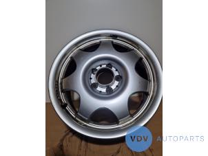 Gebruikte Velg Mercedes E (W211) 4.0 E-420 CDI 32V Prijs € 48,40 Inclusief btw aangeboden door Autoparts Van De Velde