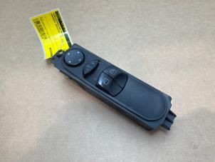 Begagnade Flerfunktionsbrytare, fönster Mercedes Sprinter 3,5t (906.13/906.23) 311 CDI 16V Pris € 78,65 Inklusive moms erbjuds av Autoparts Van De Velde