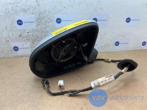 Używane Lusterko zewnetrzne lewe Mercedes A (177.0) 1.5 A-180d Cena € 242,00 Z VAT oferowane przez Autoparts Van De Velde